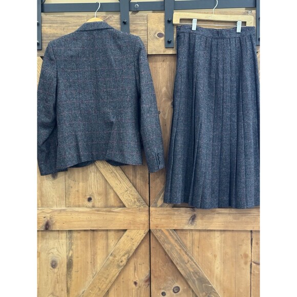 Vintage The Villager Women's Sz 10 Wool Blazer & Skirt Pleated Herringbone Gray - Picture 5 of 5